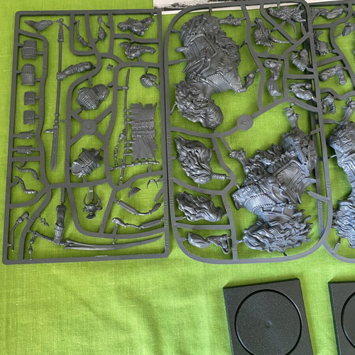 Conquest Yoroni Oni Kishin Raiu dual kit miniature