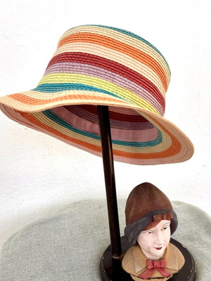 Colorful summer bucket hat size S like new