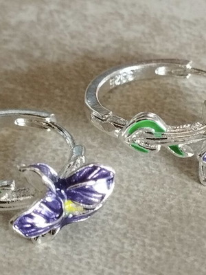 Iris flower earrings Elegance, like new, purple and silver