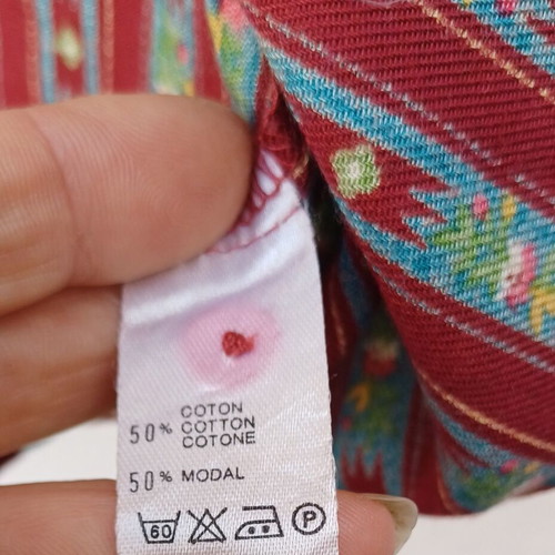 Girls' shirt Cacharel used, colorful, size 10 years