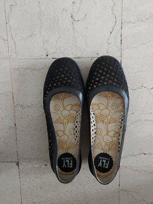 Fly London shoes size 39 like new