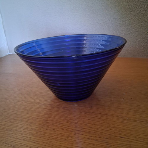 Glass salad bowl blue 25×13 like new
