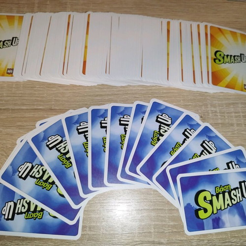 Smash Up board game like new