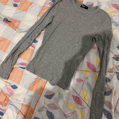 Small Waste Effect blouse gray like new size XS