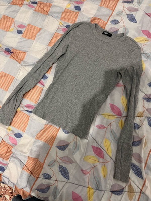 Small Waste Effect blouse gray like new size XS