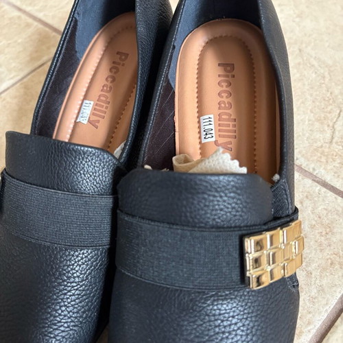 Piccadilly black anatomical pumps new size 37