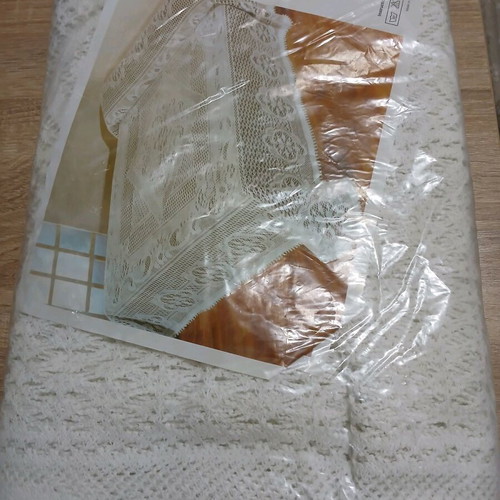 Santa Barbara quilt set new, unused, white with broderie anglaise