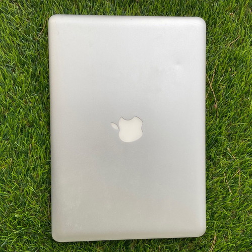 MacBook Pro 13 16GB RAM i5 2.5 GHz SSD 250GB HDD 500GB used
