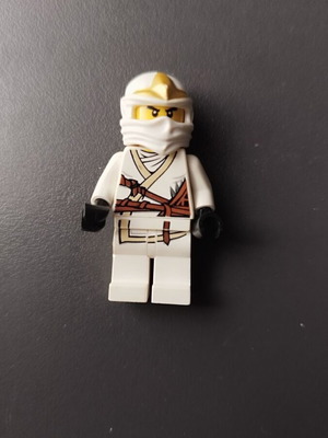 Lego Ninjago Zane ZX μινιφιγούρα μεταχειρισμένη, σε καλή κατάσταση