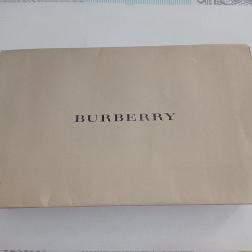Burberry packaging paper bags envelope used