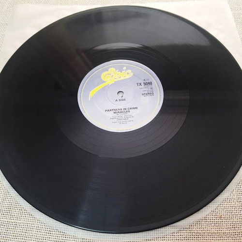 Partners In Crime Miracles / What You Gonna Do? 12' vinyl used, electronic