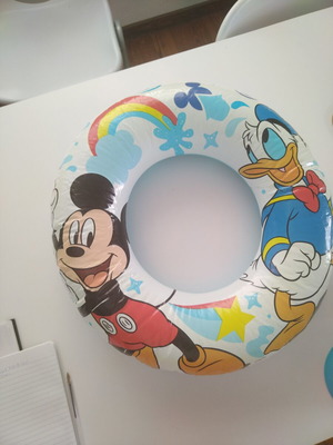Disney float ring like new for children 2-3 years