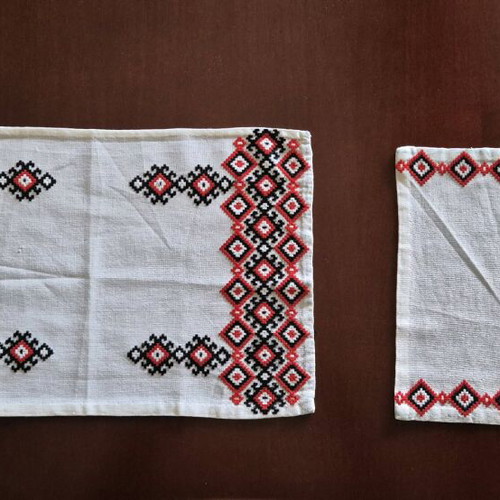 Set of 3 vintage embroidered handmade linens new with geometric patterns