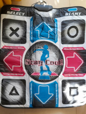 Dance Dance Revolution X-treme Dance Pad Platinum σαν καινούργιο με USB και CD