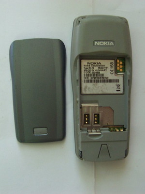 Nokia 1101 vintage κινητό μεταχειρισμένο για ανταλλακτικά χωρίς φορτιστή και μπαταρία