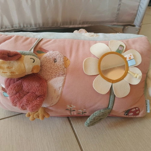 Little Dutch baby pillow with various textures and sounds used