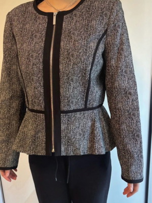 DKNY jacket like new, black and white, size L