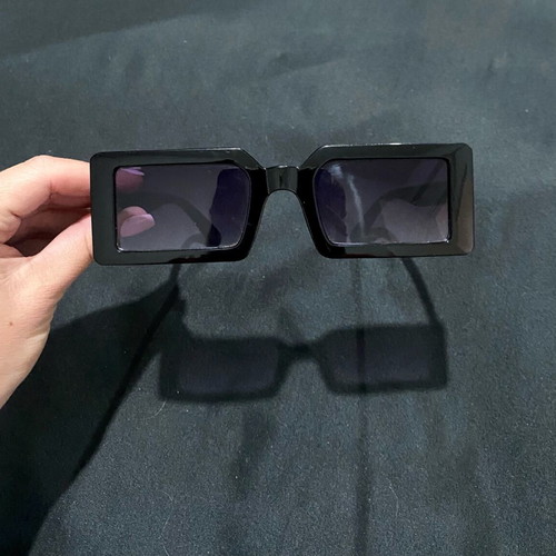 Black square sunglasses like new