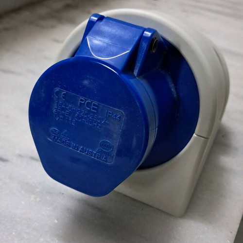 Industrial socket 16A 6H 2P+E new