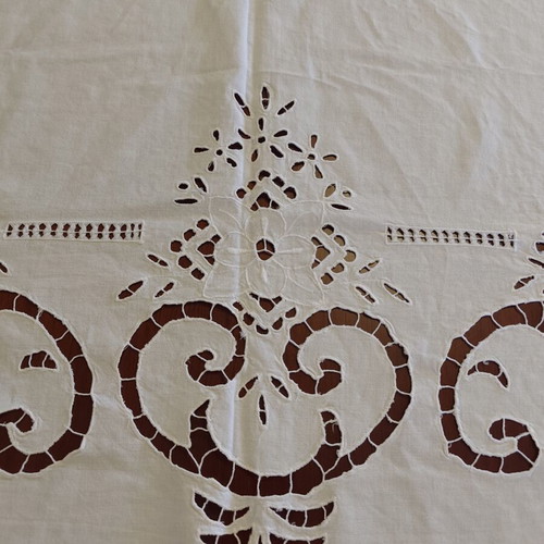 Handmade cutwork tablecloth used, 180 x 210 cm
