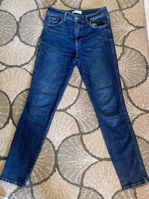 Zara women's skinny blue jeans, size EUR 38 Medium