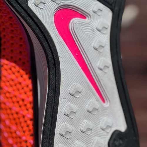 Nike Flyknit Racer Pink Flash size 44 like new