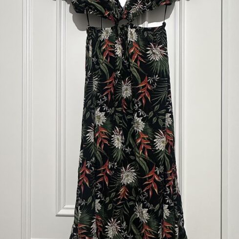 SheX dress with cutouts like new, black, size S