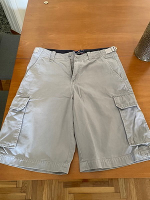 Basic Red Bermuda shorts size M