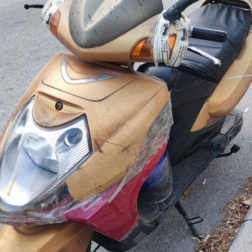 Haojin 150cc scooter, silver, 25,000 km