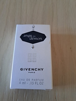 Givenchy Ange Ou Démon Miniature Eau de Parfum new with box 4ml