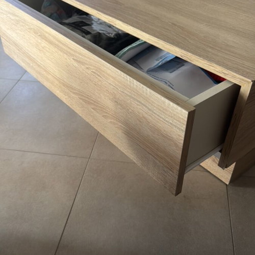 Coffee table like new with drawer and glass top 1.20x80 m