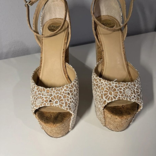 Exe platform sandals like new, lace design, cork style, size 39