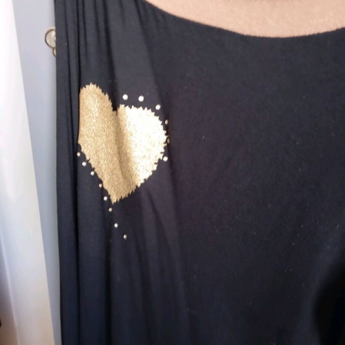 Dress with one sleeve and one shoulder exposed used, size L, black and gold
