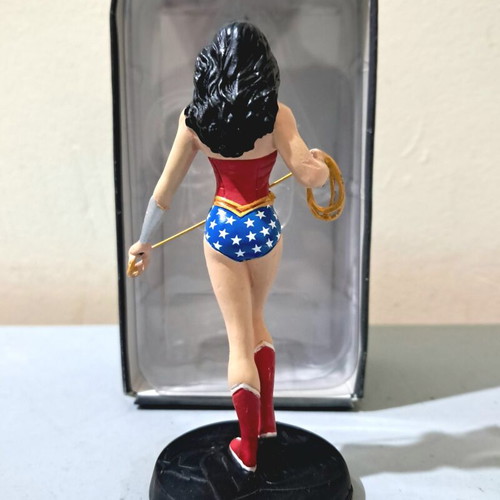 Eaglemoss DC Superhero Comics Collection Wonder Woman figure #8