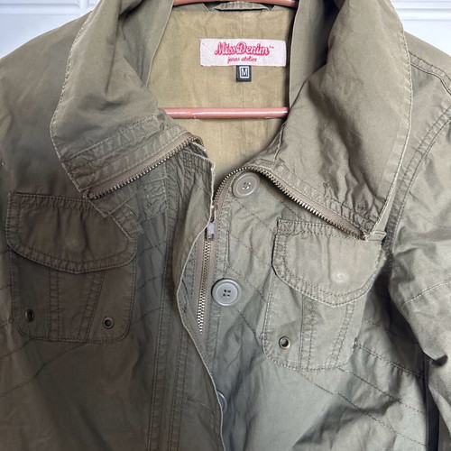 Jacket thin khaki used with zipper and buttons