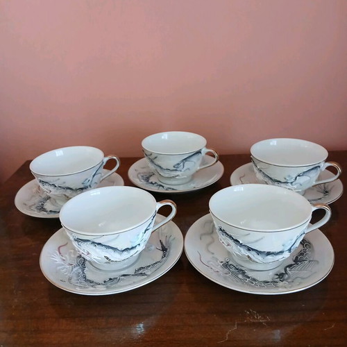 Vintage coffee-tea cups set of 5 with embossed dragon design, porcelain like new
