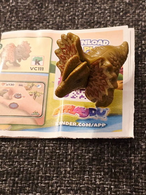Kinder Natoons Dinosaurs new VC111