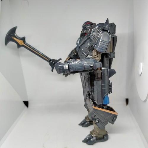 Transformers Megatron The Last Knight Voyager Class figure like new with sword and instructions