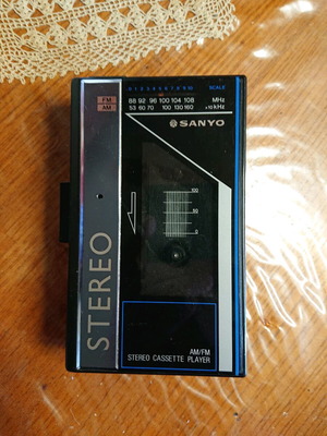 Κασετόφωνο Sanyo μεταχειρισμένο με ραδιόφωνο FM/AM