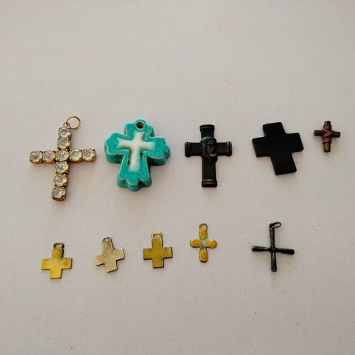 Cross pendants used, pack of 10, various materials and sizes