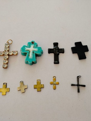 Cross pendants used, pack of 10, various materials and sizes