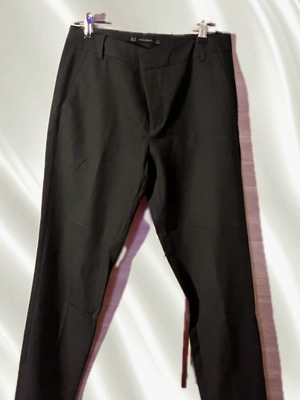 Zara women's pants size 38 like new, black and gray