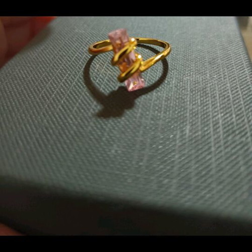 Gold ring with iridescent pink stone new