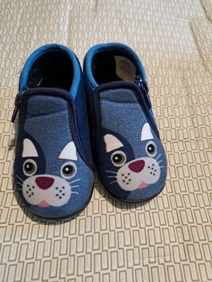 comfy slippers