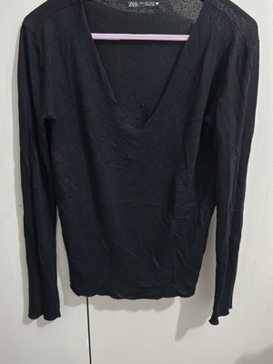 Zara women's black shirt used, size S