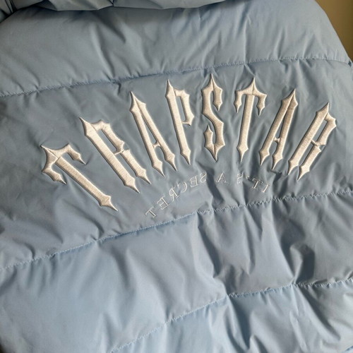 Trapstar puffer jacket new, size Medium
