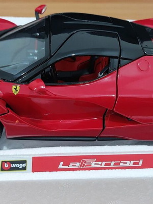 La Ferrari 1:18 Bburago Signature Series. Καινούρια, σε Άθικτη Συσκευασία.