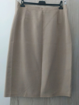 Skirt like new, sizes L and XL