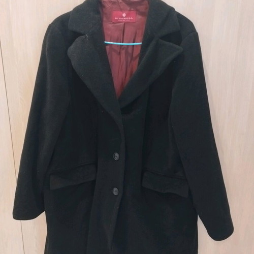 Black Dinomoda coat used, size L, with burgundy lining