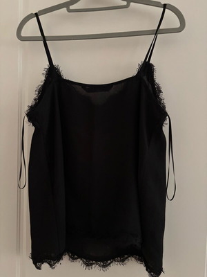 Zara top with straps and lace black like new